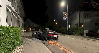 Gem&auml;ss ersten Erkenntnissen war der Portugiese mit einer Geschwindigkeit von &uuml;ber 100 Kilometern pro Stunde mit dem Auto gegen eine Hausmauer geprallt.