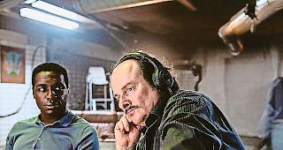 Vielseitig. Der Unterwalliser Roland Vouilloz &ndash; hier in &laquo;Helvetica&raquo; &ndash; ist als Schauspieler, Regisseur und Musiker t&auml;tig. Foto Rita Productions/Pascal MoraI