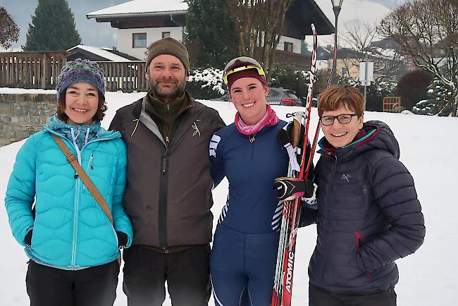 Das Team des grenzüberschreitenden Parks Binntal-Veglia-Devero (von links): Nicole Schmid (Riesenslalom), Radames Bionda (Schiessen), Chantal Carlen (Langlauf) und Brigitte Wolf (Ski-Alpinismus).