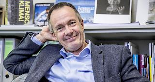 Direktorenwechsel an der Berufsschule Oberwallis. Arnold Berchtold geht nach acht Jahren in diesem Amt in Pension.