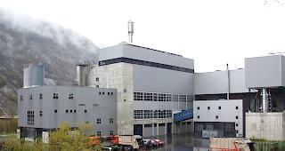 Die Kehrichtverbrennungsanlage geht nach den Revisionsarbeiten wieder in Betrieb. Dies kann zu Dampfschwaden f&uuml;hren.