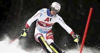 Ramon Zenh&auml;usern 13. nach dem ersten Lauf beim Weltcup-Slalom der M&auml;nner in Kitzb&uuml;hel.