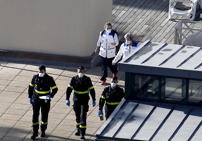 Frankreich stellte für Evakuierte in einer Feuerwehrakademie mit rund 500 Studios Unterkünfte bereit. 