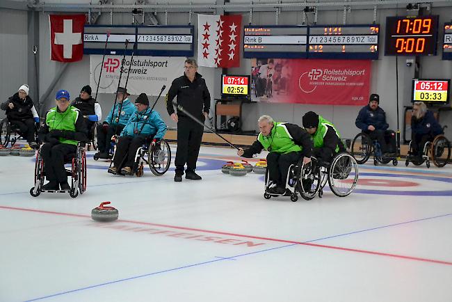 In der Ischi Arena in Brig zeigten die Rollstuhlsportler hochstehenden Curlingsport.