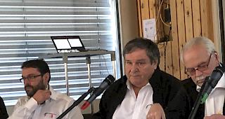 Mahnende Worte: WKSFV-Pr&auml;sident Philippe Darioly, flankiert von den Vorstandsmitgliedern Yannis Borle (links) und Jacques Dumusc.