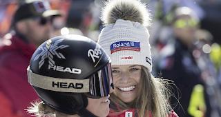 Lara Gut-Behrami (links) und Corinne Suter wiederholten ihre Glanzleistungen von gestern und sorgten f&uuml;r den 2. Doppelsieg in 2 Tagen.
