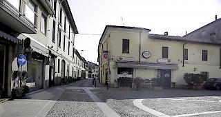Leere Stra&szlig;en in Codogno in der Lombardei. Die Beh&ouml;rden haben die Bewohner aufgefordert, zu Hause zu bleiben, nachdem in der Region mehrere Coronavirus-Infektionen nachgewiesen wurden.