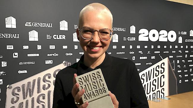 Die beste Sängerin vom letzten Jahr heisst Stefanie Heinzmann. An den Swiss Music Awards in Luzern gewinnt sie die Kategorie «Best Female Act».