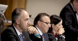 Ruhe bewahren. Der f&uuml;r Wirtschaft zust&auml;ndige Staatsrat Christophe Darbellay.