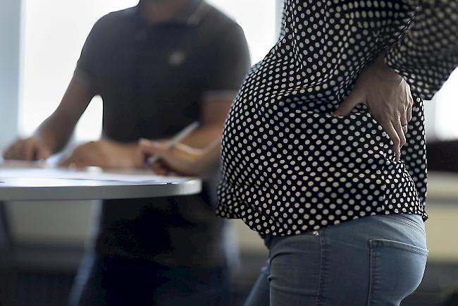 Das Bundesgericht bestätigt ein Urteil des Kantonsgerichts, dass zu Recht davon ausgeht, dass Schwangere Anrecht auf Taggelder haben.