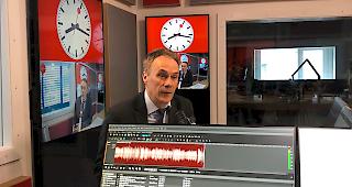 Kantonsarzt Christian Ambord beantwortete am Mittwoch die Fragen der Bev&ouml;lkerung zum Coronavirus.