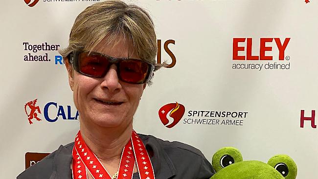 Claudia Kunz-Inderkummen gewinnt zweimal Gold bei den Sehbehinderten-Schweizermeisterschaften.