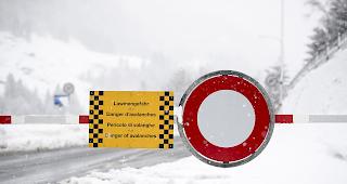 Die Strasse T&auml;sch-Zermatt ist ab 19 Uhr wieder ge&ouml;ffnet. Sie wurde am Donnerstag um 11 Uhr wegen Lawinengefahr gesperrt.