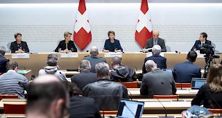 An allen Schweizer Landesgrenzen wird wegen des Coronavirus ab Mitternacht wieder kontrolliert. Der Bundesrat hat am Montag entschieden, nach Italien auch an den Grenzen zu Deutschland, Österreich und Frankreich Kontrollen durchzuführen.