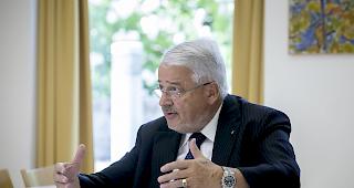 Es braucht mehr.  Albert Bass &uuml;ber das Massnahmenpaket des Bundes.