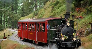 Die Dampfbahn Furka-Bergstrecke hat ihren Saisonstart verschoben. Dieser findet neu am 3. Juli statt.