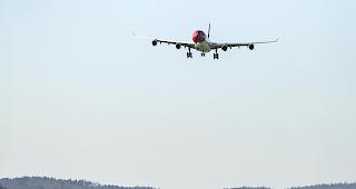 Sonderbare Stimmung auf dem Corona-Rückholflug: Die Leute seien allgemein aggressiver gewesen als normalerweise und auf Distanz bedacht.