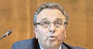 Gut gewirtschaftet. Finanzminister Roberto Schmidt hat 2019 vorgesorgt f&uuml;r k&uuml;nftige Herausforderungen. Foto Keystone
