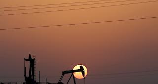 Die Organisation Erdöl exportierender Länder (Opec) hat sich mit den Partnern wegen der Corona-Krise auf eine historische Öl-Förderkürzung geeinigt.